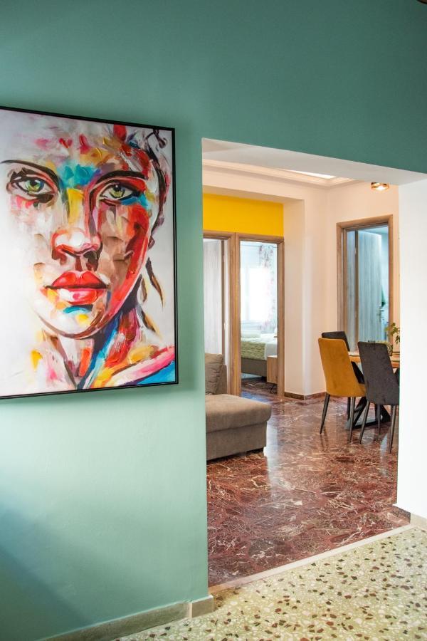World Flavor 4Bedroom Multicultural Apartment イラクリオン エクステリア 写真