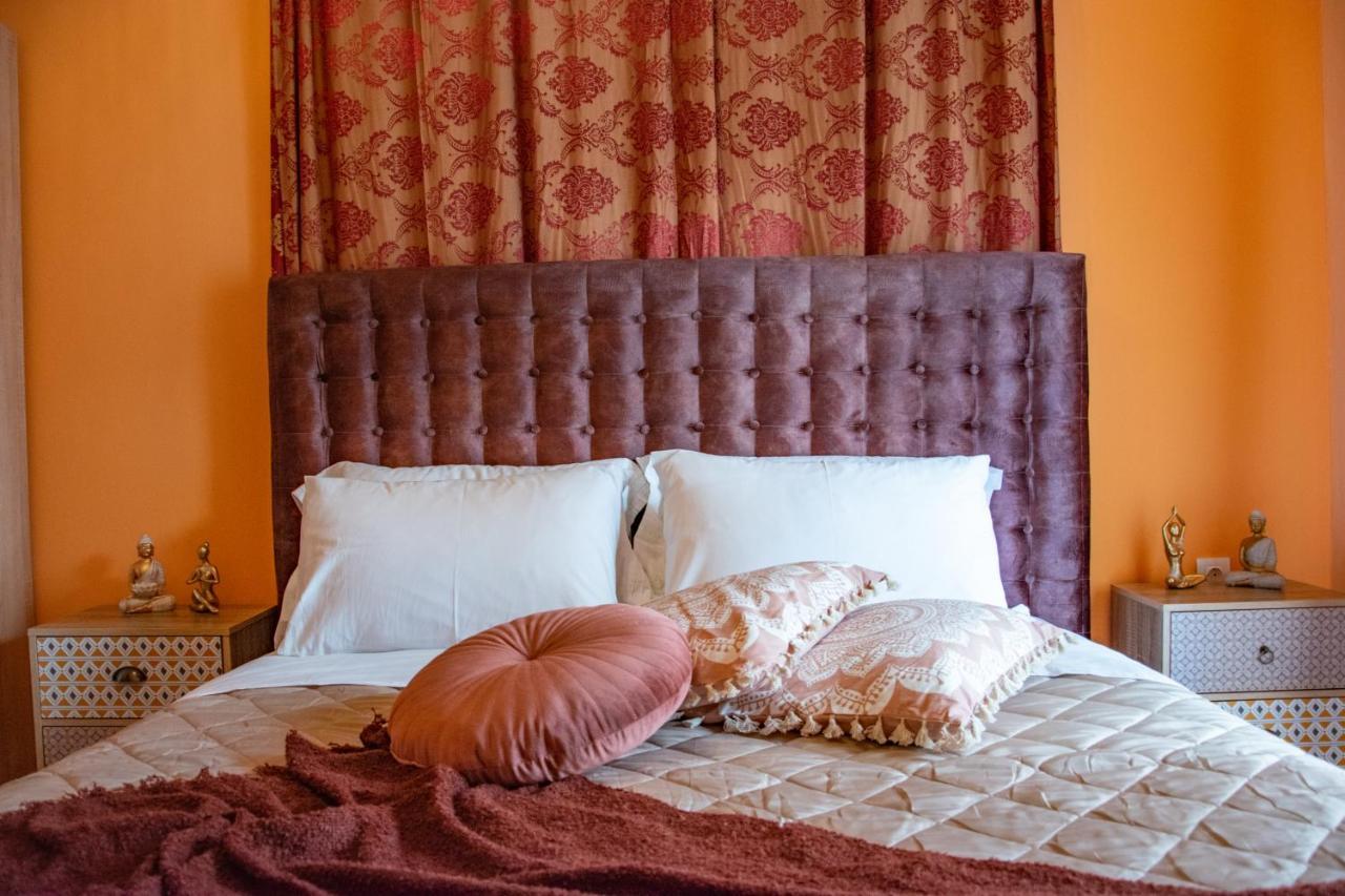 World Flavor 4Bedroom Multicultural Apartment イラクリオン エクステリア 写真